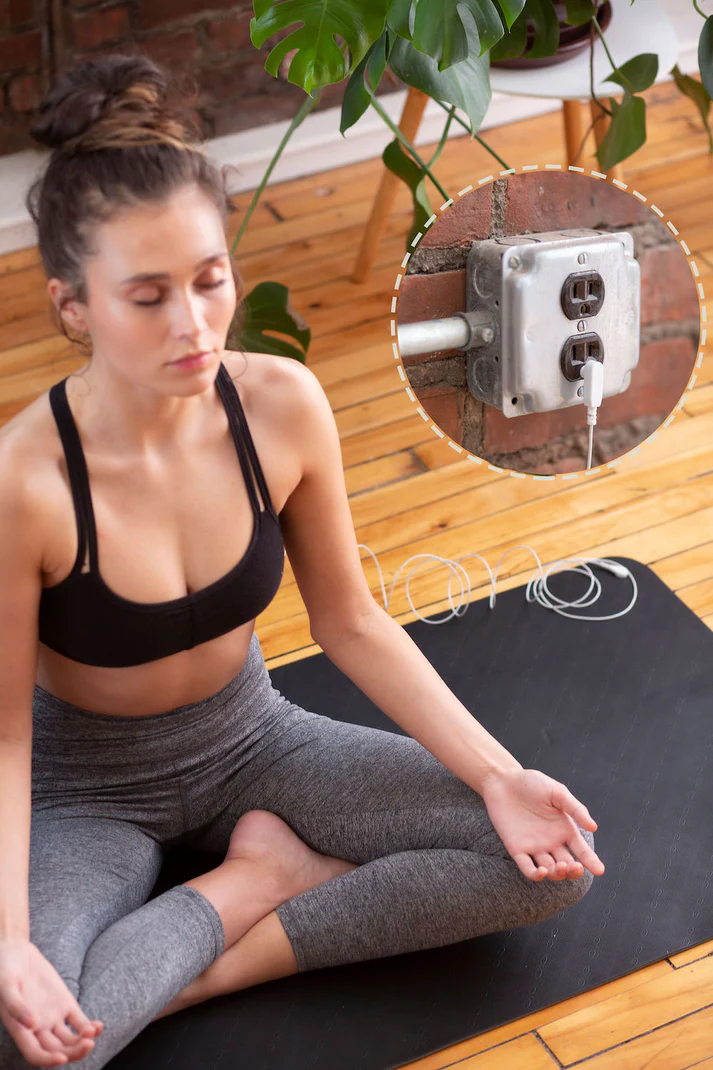 Grounding yoga mat boosts energy levels. By stabilizing the body’s electrical environment, our grounding yoga mat helps boost energy levels and vitality, making your yoga and exercise routines more effective and fulfilling.