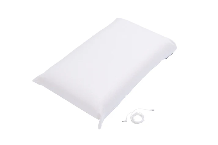 Improve circulation with a grounding pillow case that connects you to the Earth's natural energy. This grounding pillow case enhances blood flow, promoting better health and faster recovery. Perfect for improving circulation and reducing inflammation, the grounding pillow case supports overall well-being. Experience the benefits of improved circulation with a grounding pillow case and enjoy a more restful, rejuvenating sleep. Enhance your health with our grounding pillow case and promote better blood flow and overall well-being.